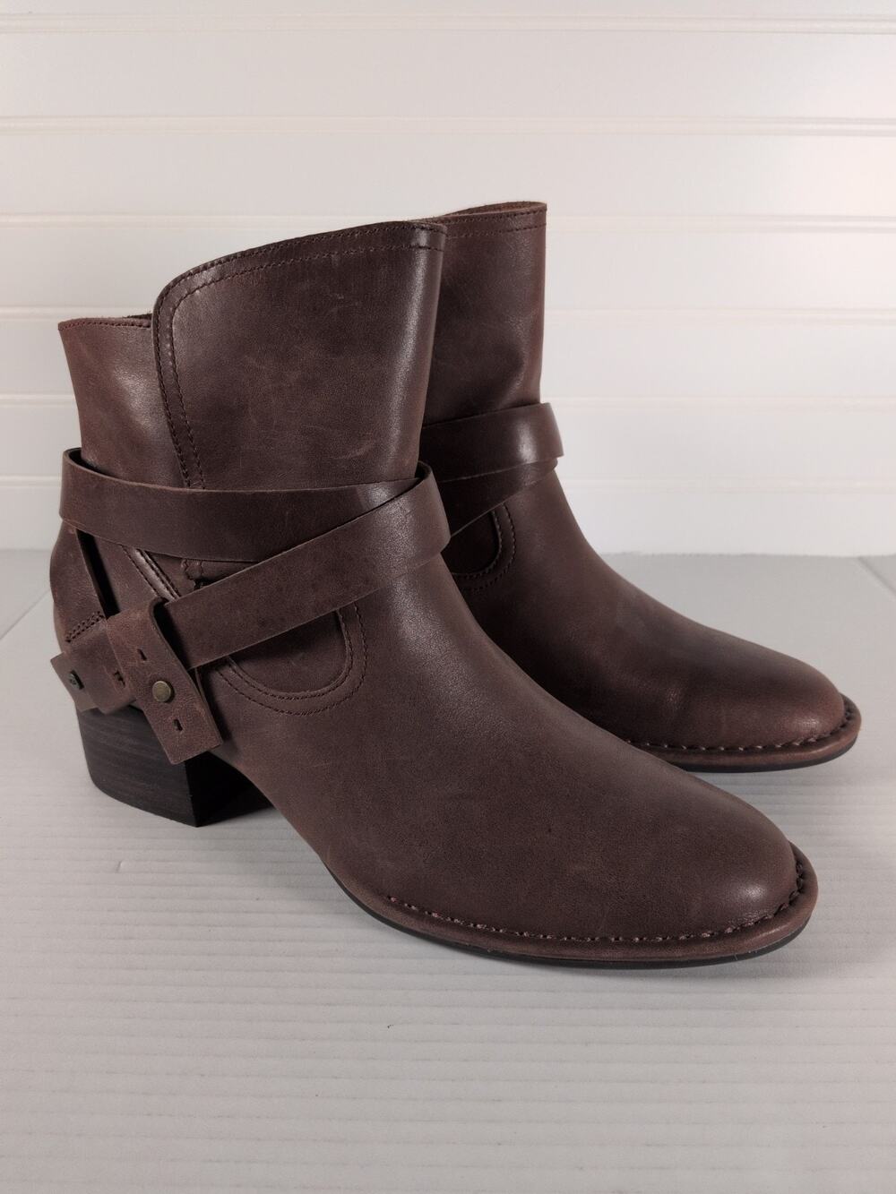 Ugg Elysian Ankle Boots Womens 10 Brown Leather Harness Strap Block Heel Western